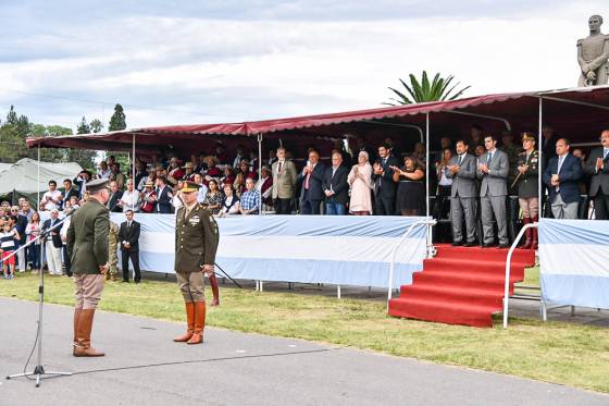 Urtubey participó en el juramento del nuevo jefe de la V Brigada de Montaña del Ejército